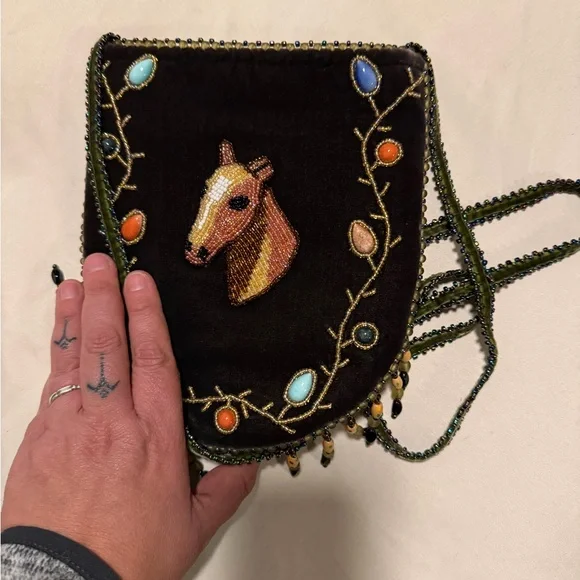 Vintage Velvet Beaded Horse Design Crossbody with Unique Detailing - Picture 8 of 10